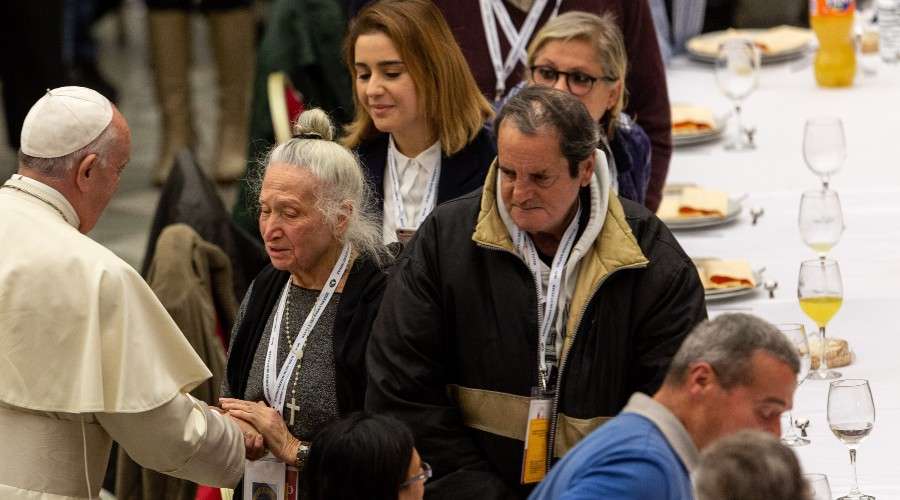 Papa Francisco: Solo el Evangelio puede mantener encendida la luz de la esperanza – ACI Prensa