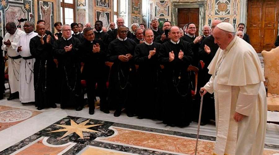 Papa Francisco: Quienes se apropian del liderazgo por interés personal no sirven a Cristo – ACI Prensa