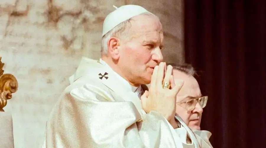 Con esta oración de San Juan Pablo II puedes pedir por “todas las familias del mundo” – ACI Prensa