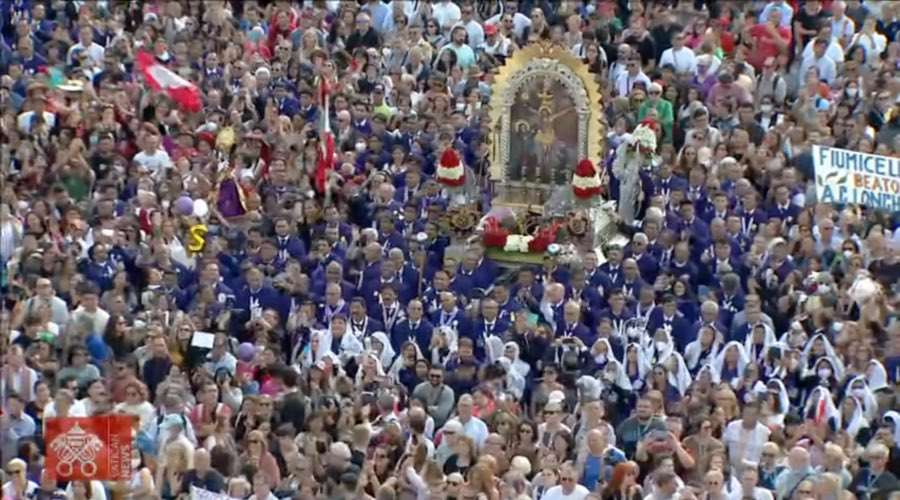 El Papa Francisco saluda a los peruanos por la fiesta del Señor de los Milagros – ACI Prensa