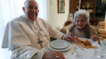 El Papa Francisco se reúne con su familia italiana después de 3 años – ACI Prensa