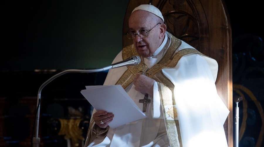 Papa Francisco: Jesús Crucificado nos mira con los brazos abiertos ¡Ese es nuestro Rey! – ACI Prensa