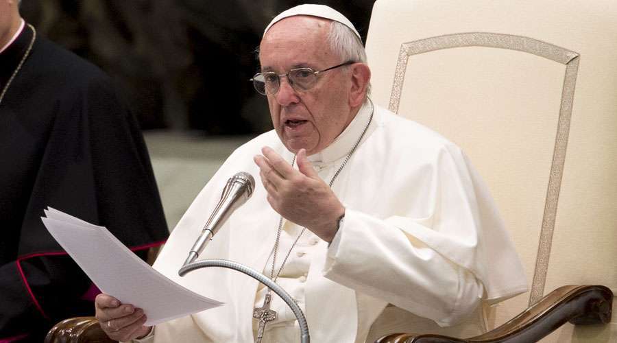 El Papa Francisco invita en Adviento a mantener encendida la lámpara de la fe – ACI Prensa