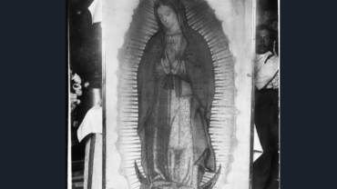La primera foto del ayate de la Virgen – El Heraldo de Puebla