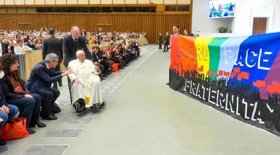 Papa Francisco denuncia “distorsiones” del trabajo como el desprecio a la maternidad – ACI Prensa