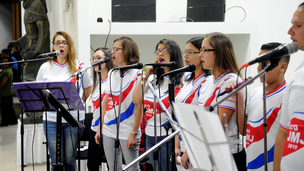 A los coros de las iglesias en Navidad: Ustedes no son los protagonistas y la misa no es un concierto – La Teja Costa Rica