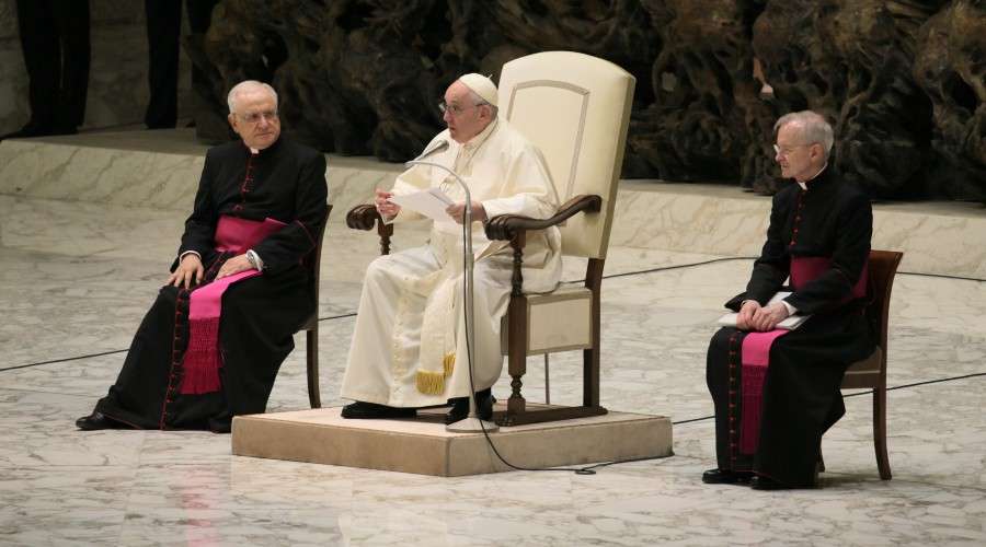El Papa Francisco anima a leer la Biblia cada día: “Son como pequeños telegramas de Dios” – ACI Prensa
