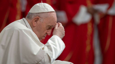 Papa Francisco: “El Espíritu Santo nunca te abandona y te lleva de la mano siempre” – ACI Prensa