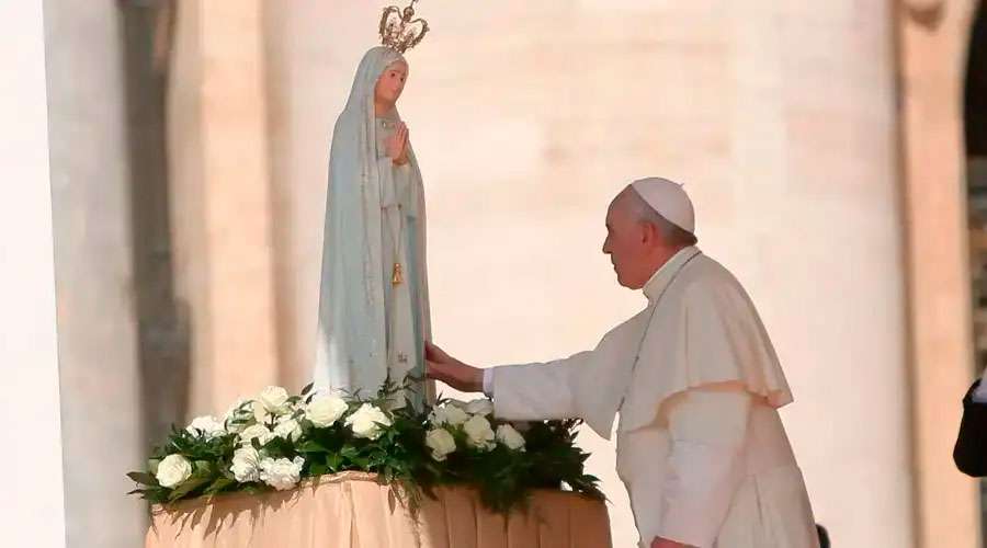¿Por qué el Papa Francisco ama tanto a la Santísima Virgen María? – ACI Prensa