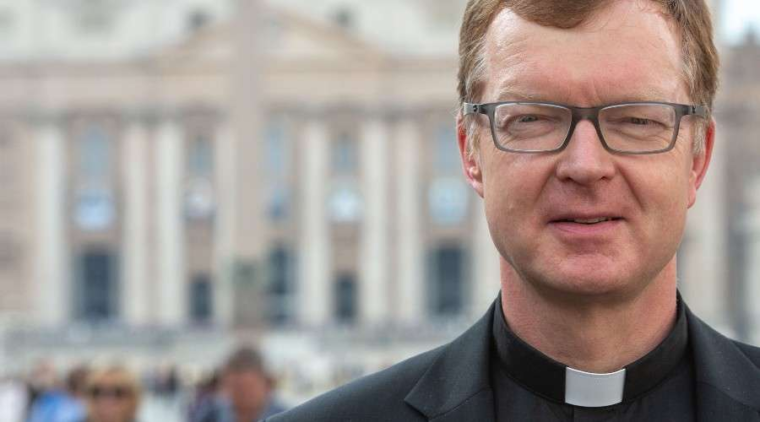 Jesuita experto en lucha contra abusos: Dicasterio vaticano debe responder sobre P. Rupnik – ACI Prensa