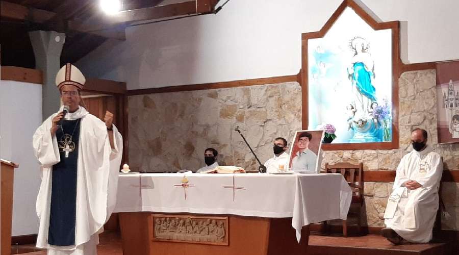 Obispo exige justicia ante violento crimen de Fernando Báez en … – ACI Prensa