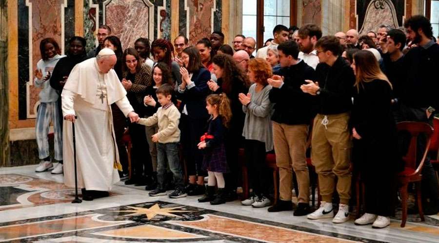 Papa Francisco a jóvenes en 2023: No se cansen nunca de … – ACI Prensa