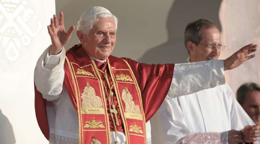 Benedicto XVI creó 90 Cardenales en estos 5 consistorios – ACI Prensa
