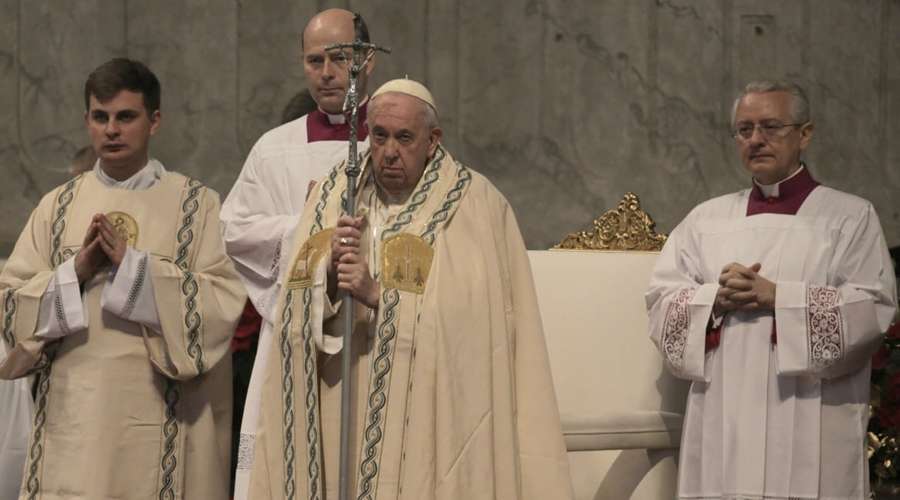 El Papa Francisco encomienda a la Virgen María a Benedicto XVI – ACI Prensa