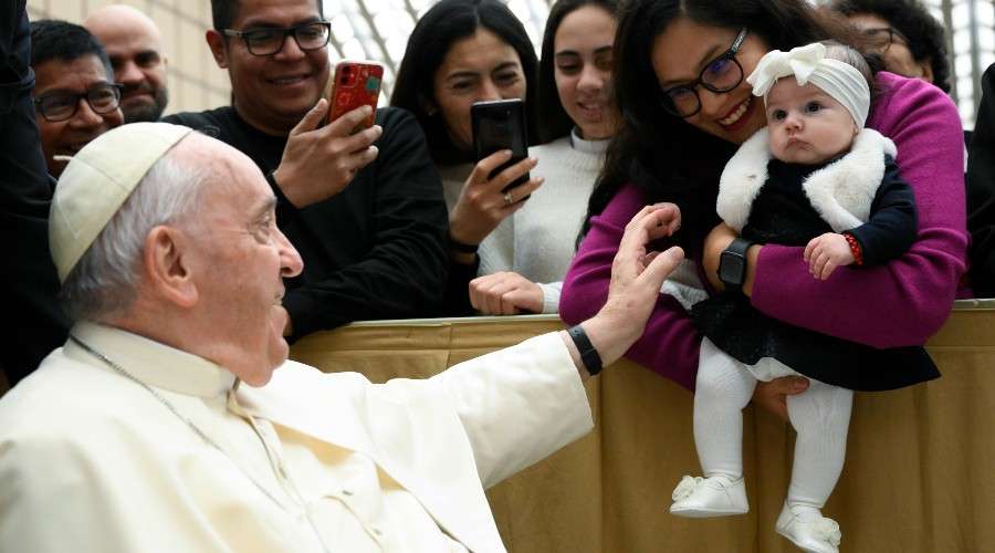 El Papa Francisco desea a las familias la misma serenidad de María … – ACI Prensa