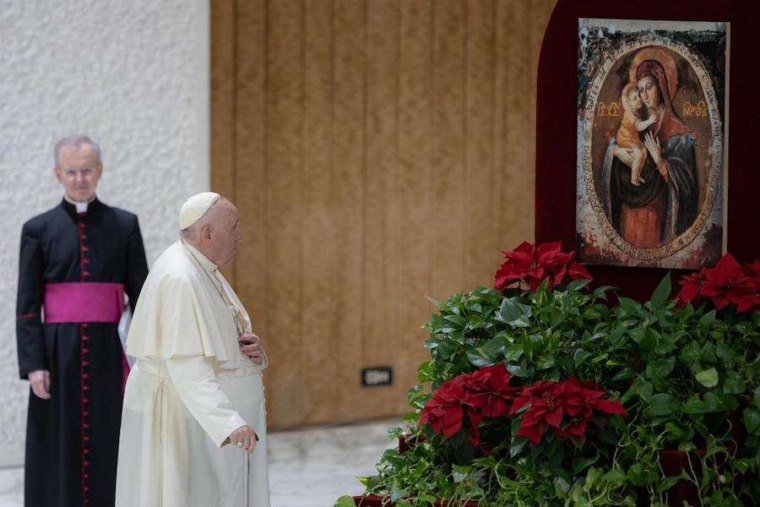 El Papa reza ante “Nuestra Señora del Pueblo” por la martirizada … – ACI Prensa