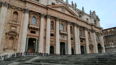 Vaticano destituye a obispo acusado de asesinato, violación y … – ACI Prensa