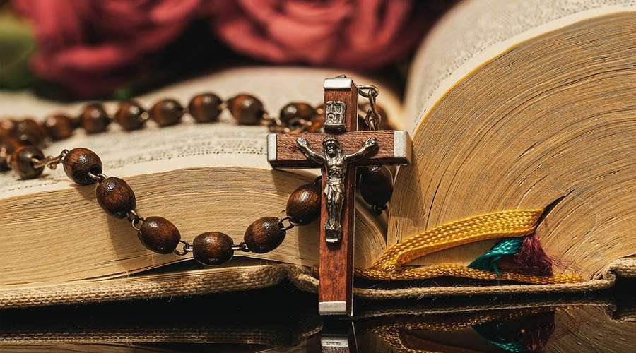 Entrenador de Croacia regaló una Biblia y un rosario a un futbolista … – ACI Prensa