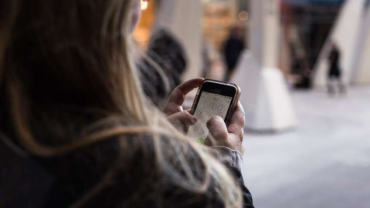 Niña de 12 años graba su suicidio: Sacerdote advierte peligros de … – ACI Prensa