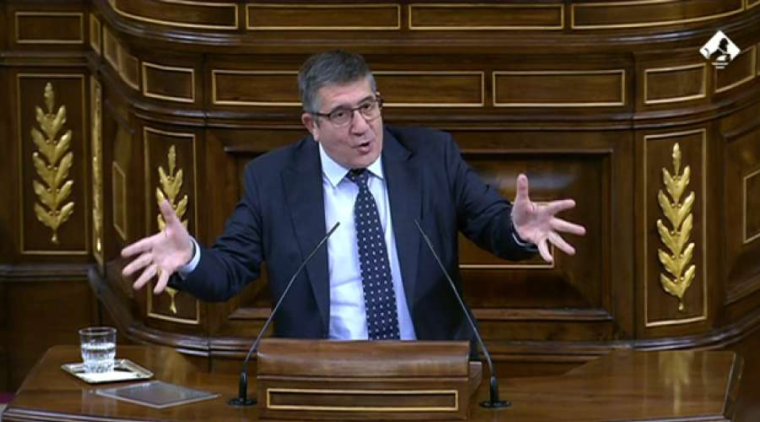 Sacerdote replica a grito pro aborto de político socialista en España – ACI Prensa