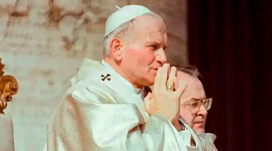Visita de San Juan Pablo II a Cuba fue luz en medio de la oscuridad – ACI Prensa