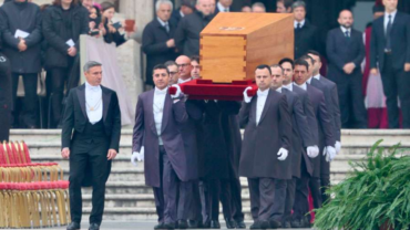 Vaticano: Benedicto XVI será sepultado con el rogito, texto sobre su … – ACI Prensa