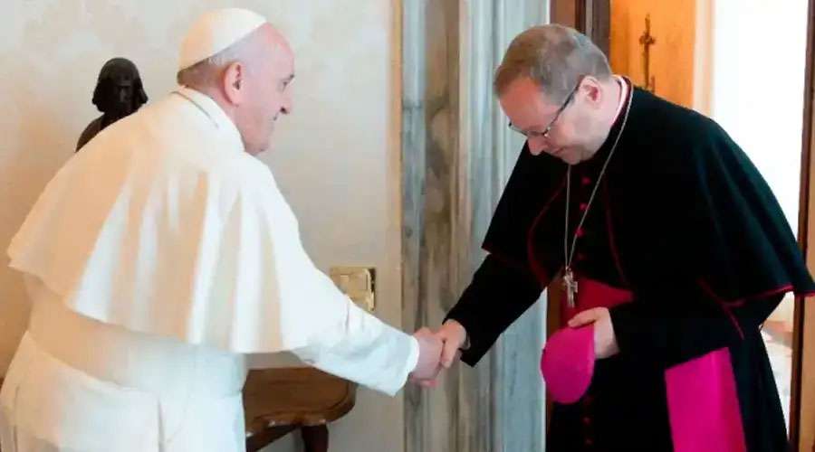 Presidente de Obispos de Alemania desafía al Papa Francisco – ACI Prensa