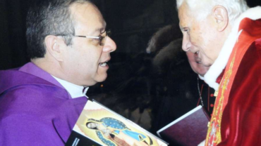 Benedicto XVI ya descansa en los brazos de la Virgen de … – ACI Prensa