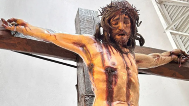 Restauran y bendicen emblemática imagen del Santo Cristo de la Paz en México