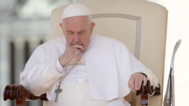 El Papa Francisco pide detener el uso del nombre de Dios para justificar actos homicidas