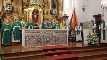 Trasladaron los restos de Venerable argentino bajo el altar donde rezaba