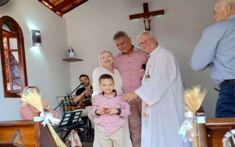 Niño pide y recibe como regalo de cumpleaños una capilla en Brasil