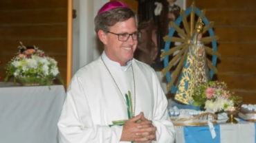 Arzobispo de Buenos Aires afirma que la visita del Papa Francisco sería “sanante”