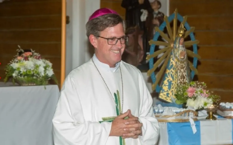 Arzobispo de Buenos Aires afirma que la visita del Papa Francisco sería “sanante”