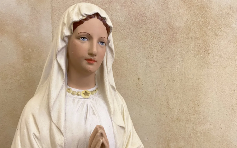 Los fieles celebran en las redes el cumpleaños de la Virgen María