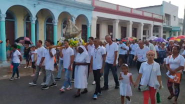 Cubanos celebraron en las calles a la Virgen de la Caridad del Cobre