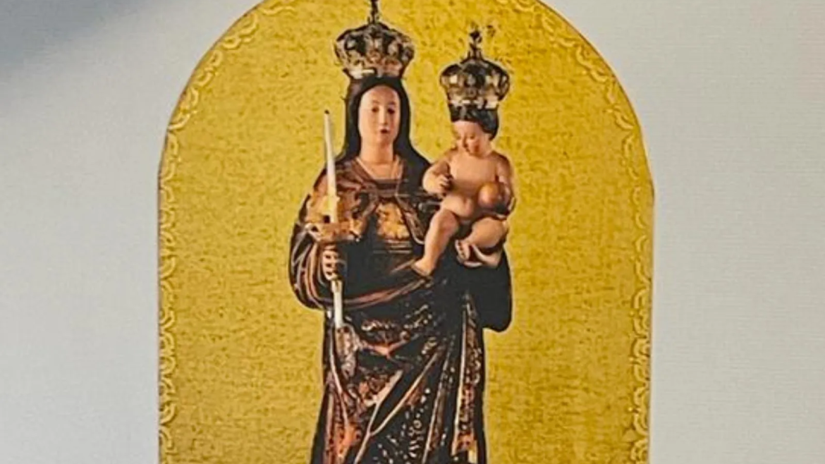 Esta advocación de la Virgen María acompaña al Papa Francisco en cada viaje