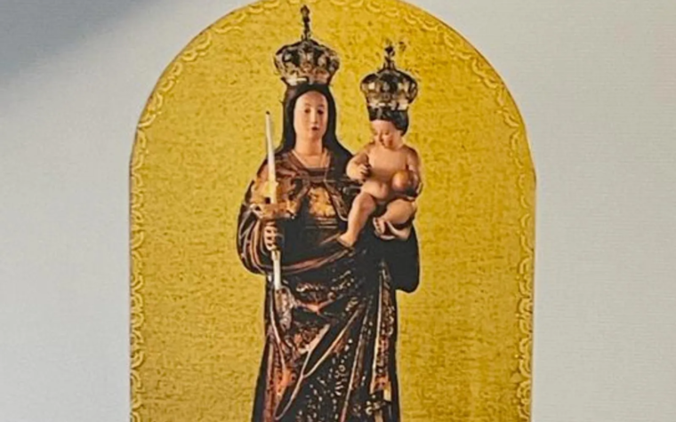 Esta advocación de la Virgen María acompaña al Papa Francisco en cada viaje