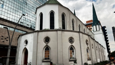 Franciscanos rechazan y lamentan ataque contra emblemática iglesia de Colombia
