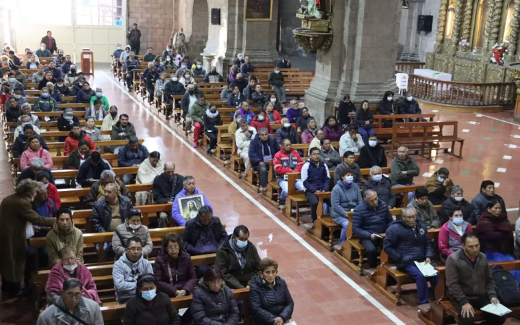 Católicos rezaron por la paz, la unidad y el diálogo en Bolivia