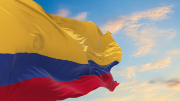 Sacerdote condena ataque terrorista que dejó 2 muertos en comisaría de Colombia