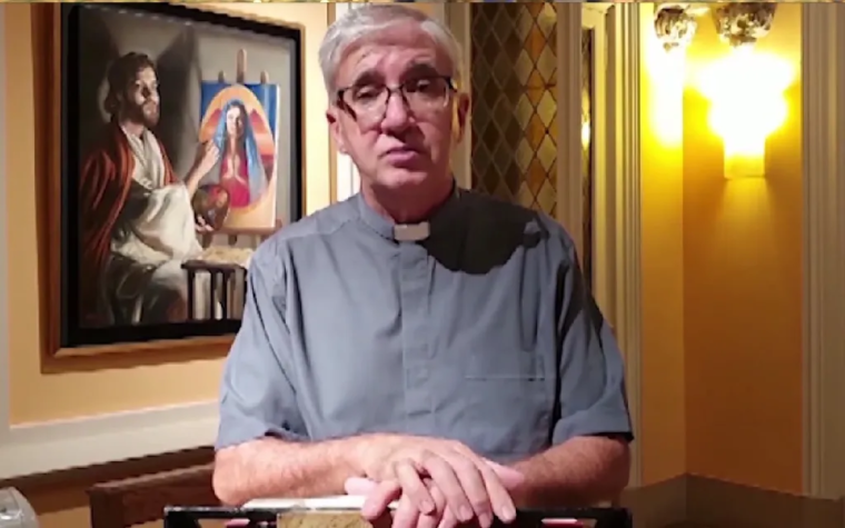 Conocido sacerdote pide no politizar el pensamiento de la Iglesia en Argentina