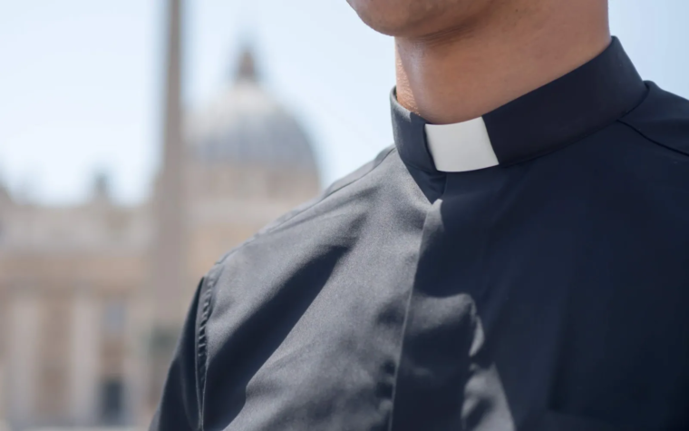 Detenido un sacerdote acusado de sedar y abusar sexualmente de varias mujeres