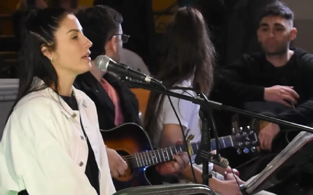 Arzobispado se pronuncia sobre mujer con “carisma de curaciones” que recibió a la familia de Messi