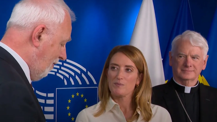 Obispos premian a presidenta del Parlamento Europeo por defender los valores cristianos