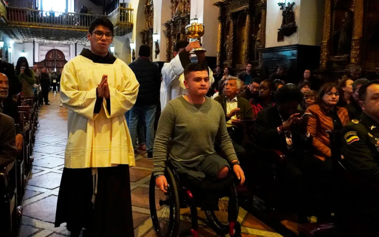 Celebran con víctimas de la violencia Misa por la reconciliación de Colombia