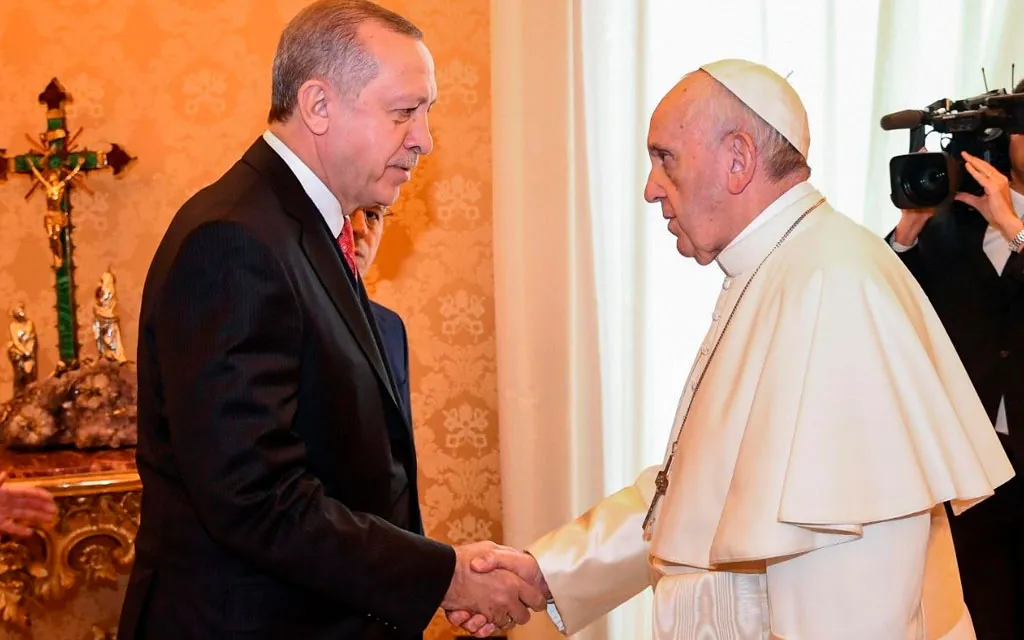 El Papa Francisco dialoga con presidente de Turquía para detener guerra en Tierra Santa