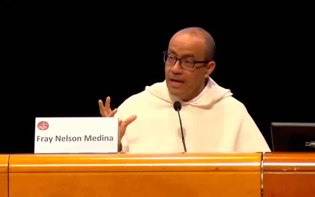 Fray Nelson se pronuncia sobre los sacerdotes mediáticos que dejan el ministerio