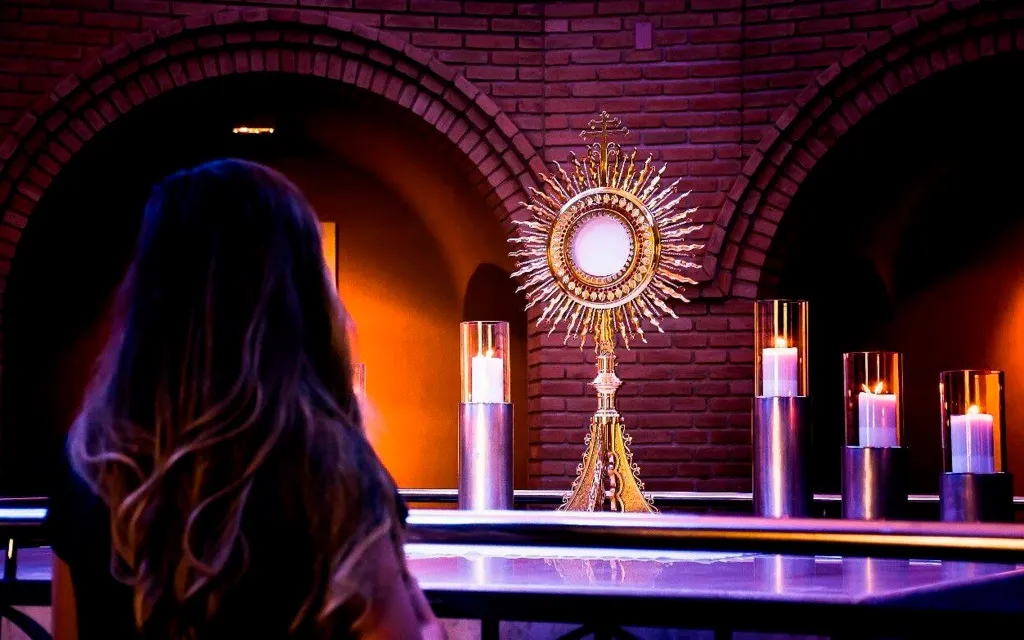 Ofrecen vigilias de oración en desagravio por ofensas contra la fe en Halloween