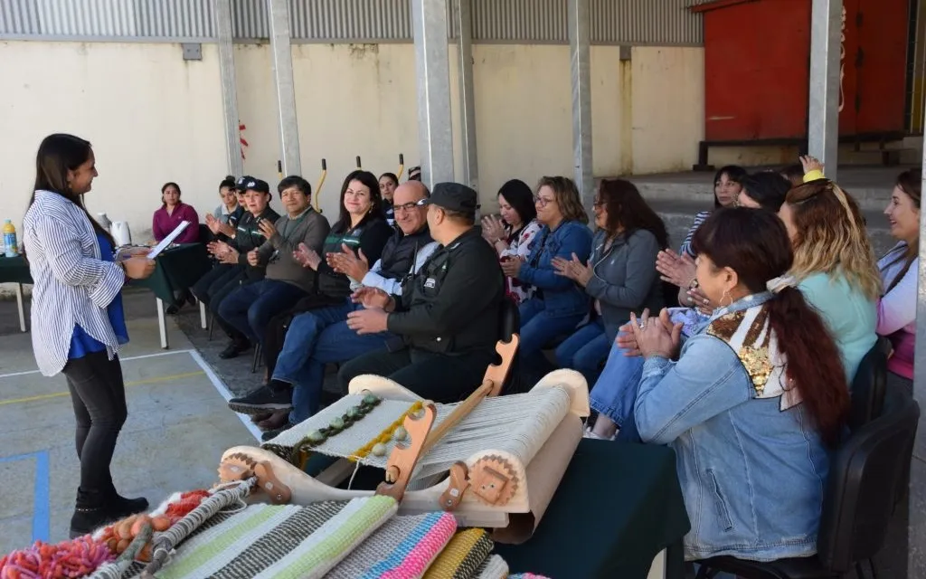 Arzobispo se despide de Concepción con una visita a la cárcel de mujeres 